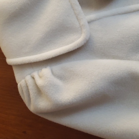 Papaya | Off-white Vintage-Inspired Peacoat - Picture 5 of 7